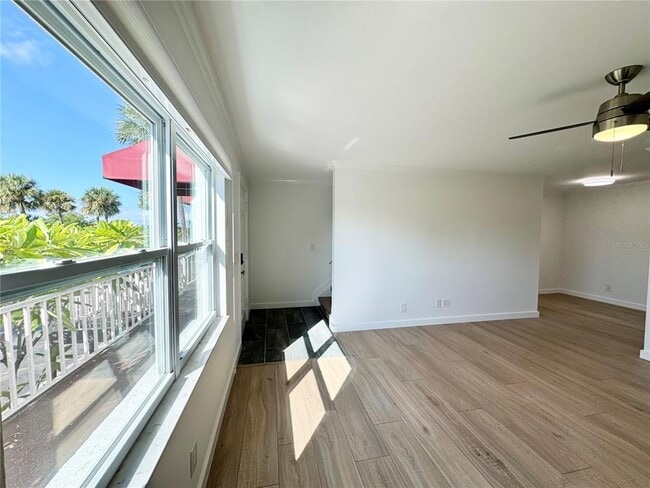 Foto del edificio - 9205 Tudor Dr