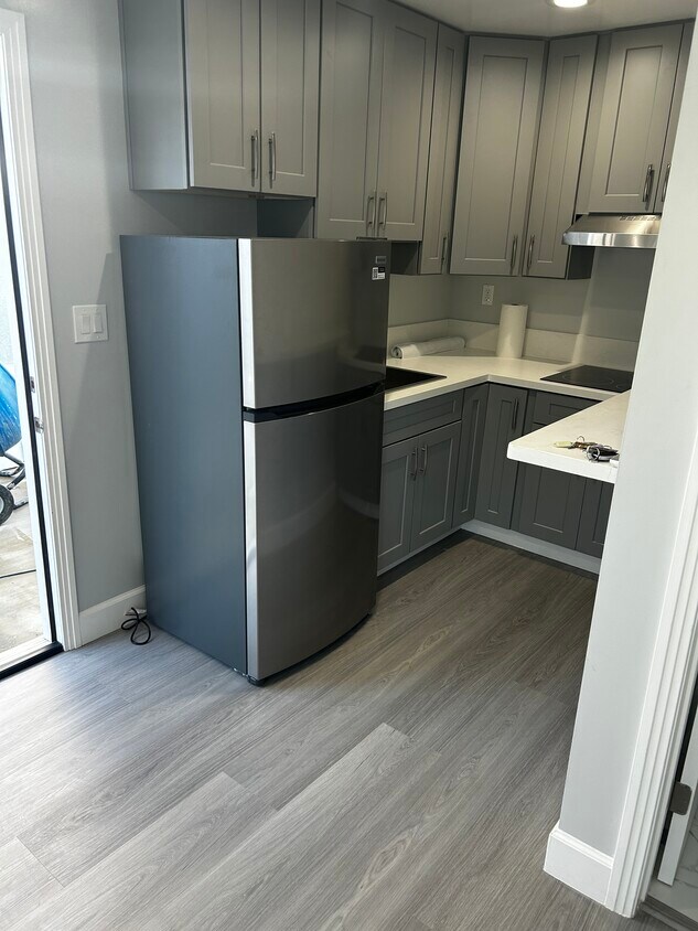 Foto principal - 7814 Lindley Ave
