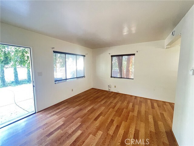Building Photo - 538 St