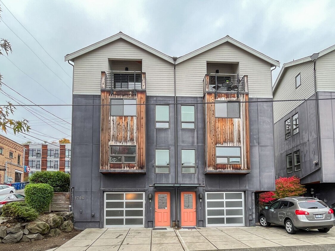 Foto principal - Unbeatable Location! 2bd/2bth Westlake Tow...