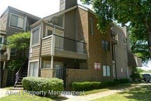 Primary Photo - 9849 Walnut St