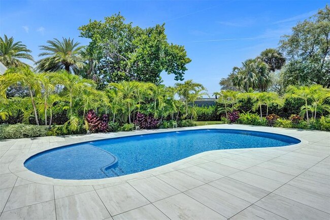 Building Photo - 2800 Banyan Blvd Cir NW