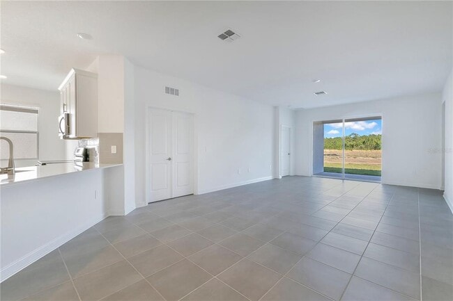 Building Photo - 3257 Addison Blvd