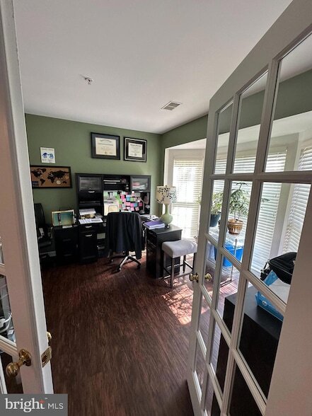 Foto del edificio - 5034 Strawbridge Terrace