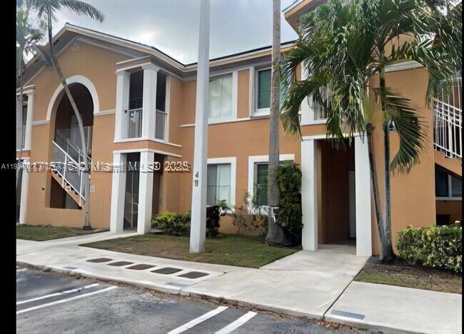 Foto del edificio - 7200 NW 177th St