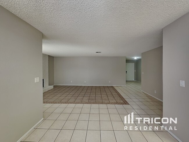 Foto del edificio - 5669 Gorham Ave
