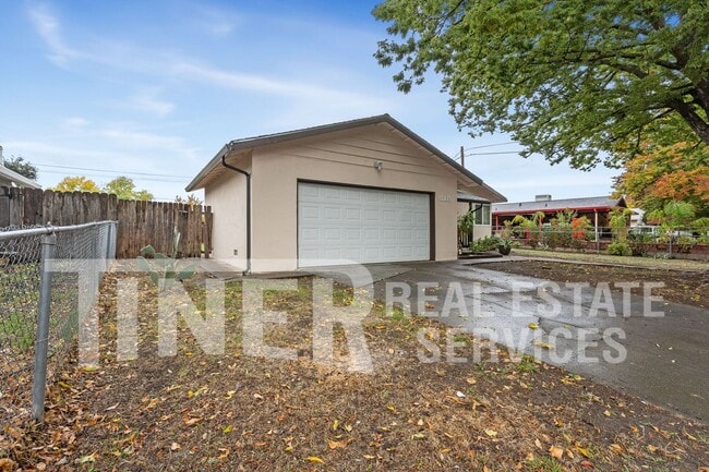 Building Photo - 7520 Schreiner St