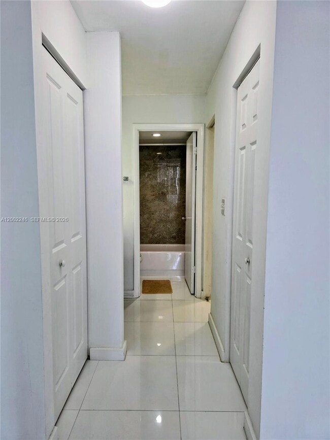 Building Photo - 1200 NE Miami Gardens Dr
