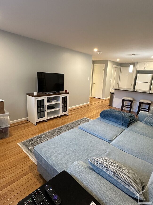 Foto del edificio - Luxurious 1 bed in Brighton with parking included available 9/1/26