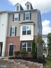Building Photo - 12708 Longford Glen Dr