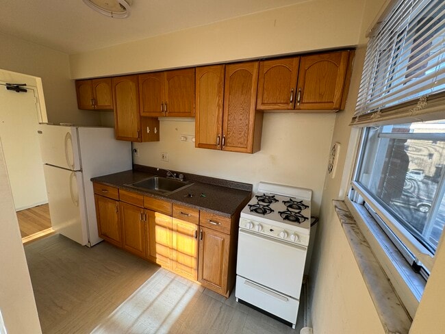 Building Photo - 50 Fairmount Ave