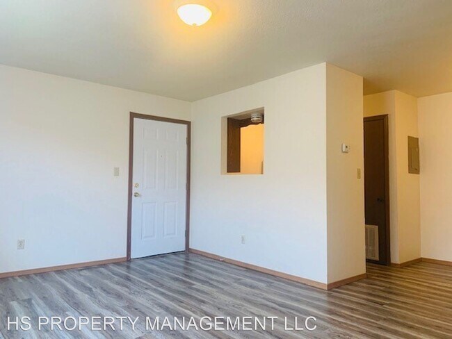 Foto del edificio - 815-819 N Cedarbrook Ave