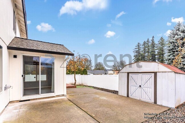 Foto del edificio - 20277 SW Jay St