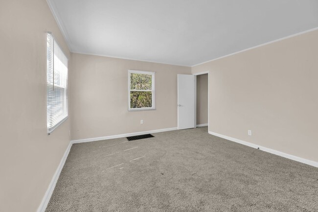 Foto del edificio - Colerain- Charming single-family home