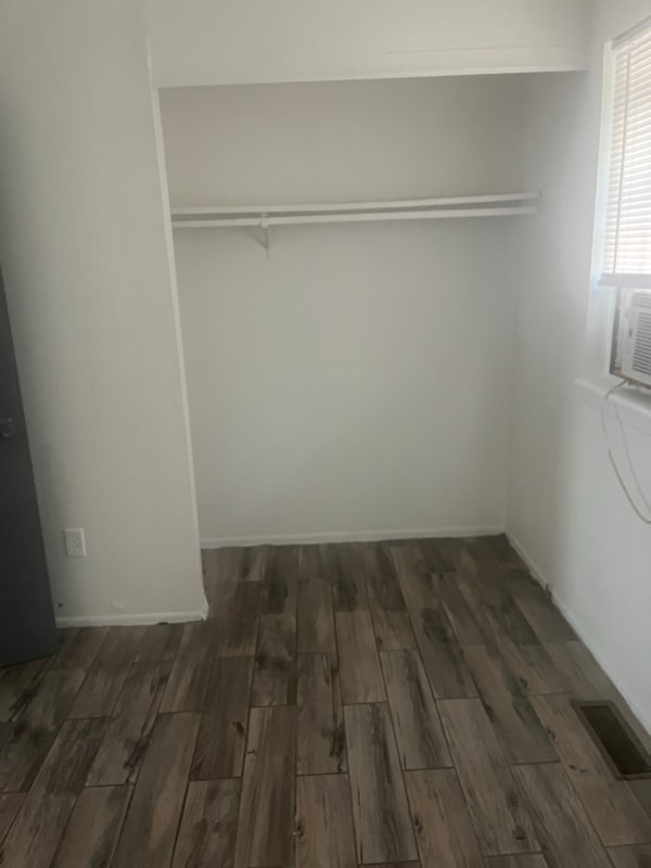 Building Photo - 9347 W Longview Pkwy