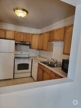 Building Photo - 2407 Randall Ln