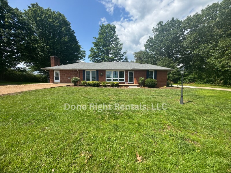 Primary Photo - 388 E Noel Dr