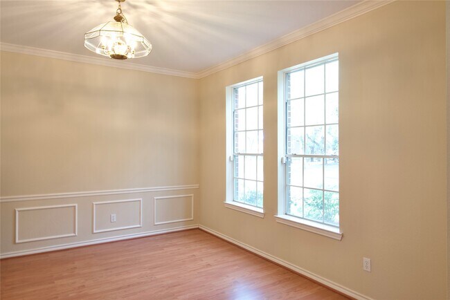 Foto del edificio - 6506 Taimer Ct