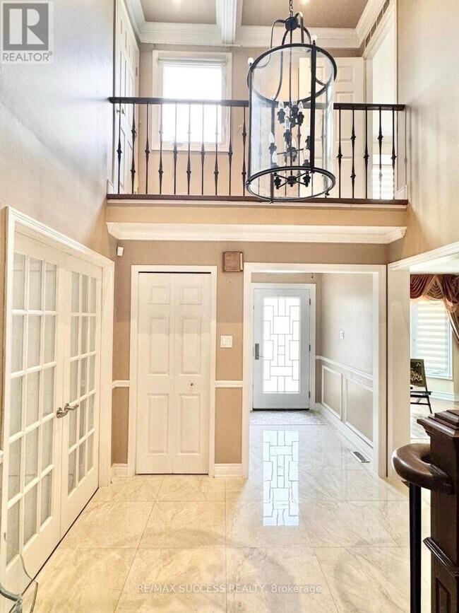 Photo du bâtiment - 5715 Riverdale Crescent