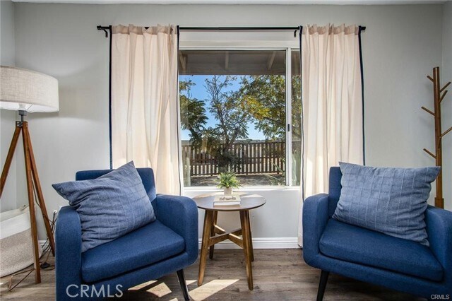 Foto del edificio - 6886 Hillview Rd