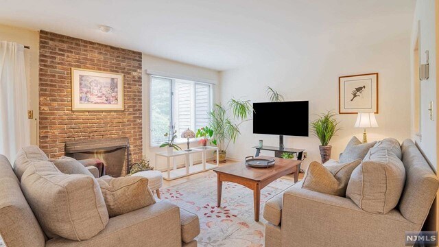 Foto del edificio - 119 Macleish Ct