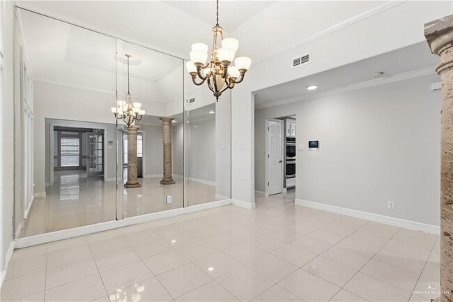 Building Photo - 20 Yucca Ave