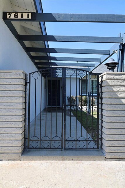 Foto del edificio - 7611 Rhone Ln