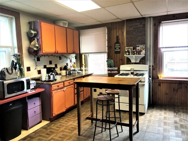 Foto del edificio - 7 Kenney St