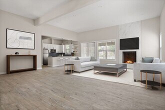 Building Photo - Riata