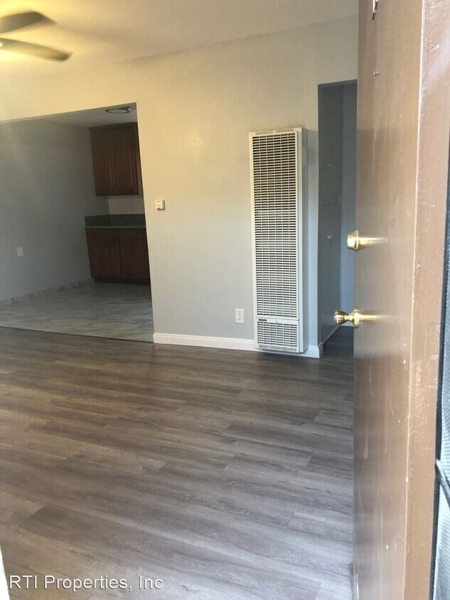 Foto del edificio - 2232-2234 Santa Fe Ave