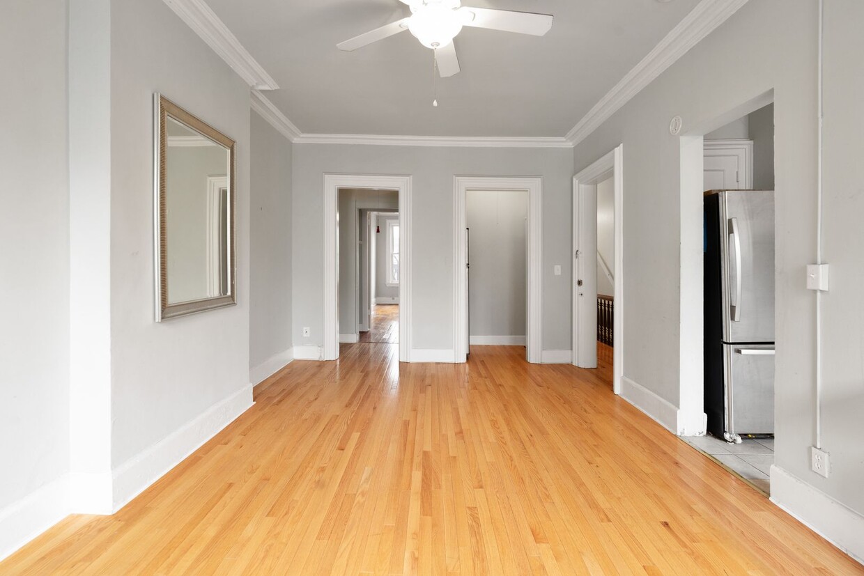 Primary Photo - 277 Crown Street 9 Bed 4 Bath House