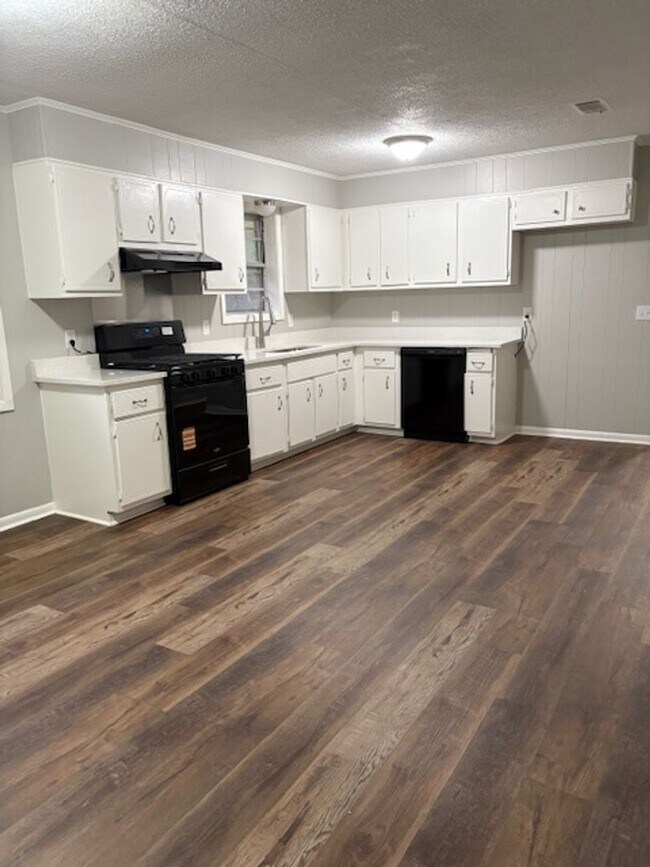 Foto del edificio - Renovated 3 Bedroom 1 Bath Home for Rent!