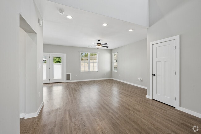 Haven  3BR, 3BA - 1,432SF - Living Room - Sanctuary at Indian Creek | Homes for Rent