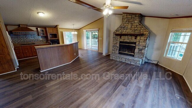 Foto del edificio - 509 Greywood Dr