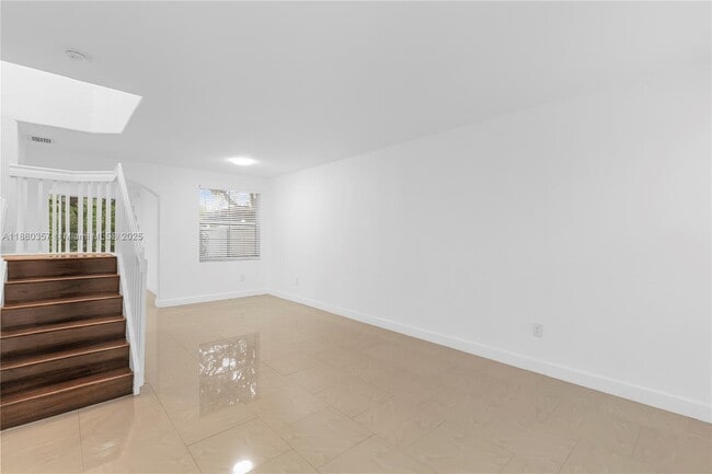 Foto del edificio - 3812 SW 171st Terrace