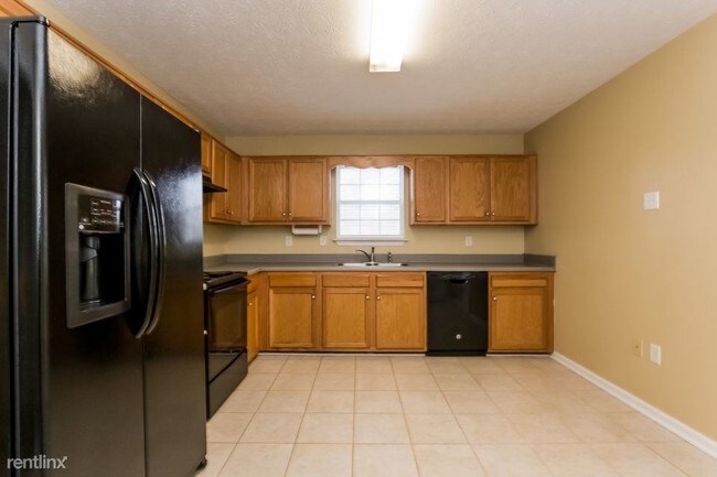 Foto del edificio - 7124 Crystal Creek Pl