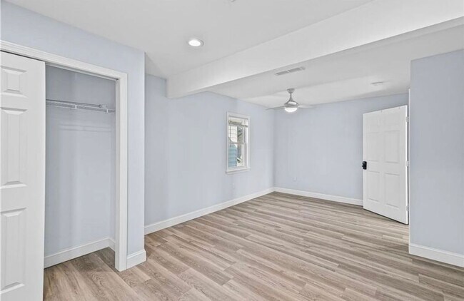 Building Photo - 37 Tyndall Ave