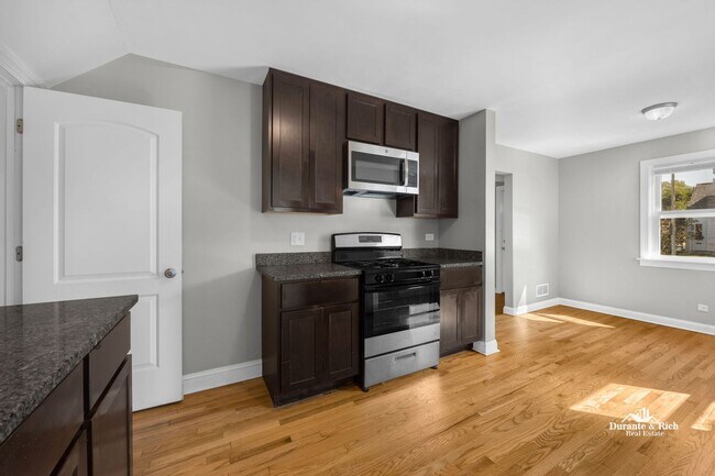 Foto del edificio - Perfect Single Family Home in Evergreen Park
