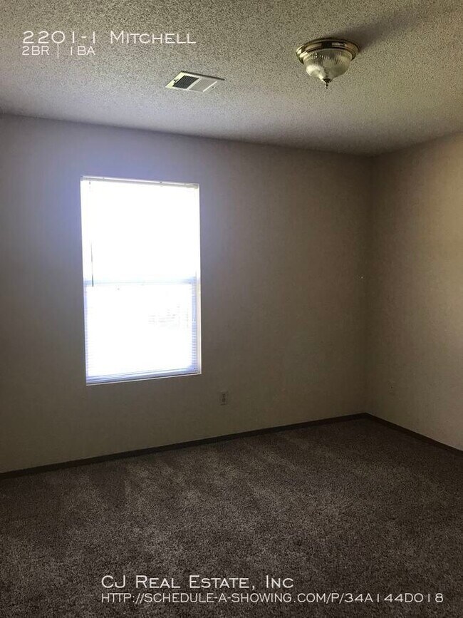 Foto del edificio - 2201 SW Mitchell St