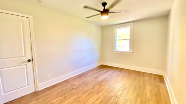 Foto del edificio - 658 Cascade Ave SW
