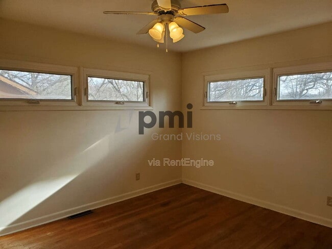 Building Photo - 3314 N Taylor Ave