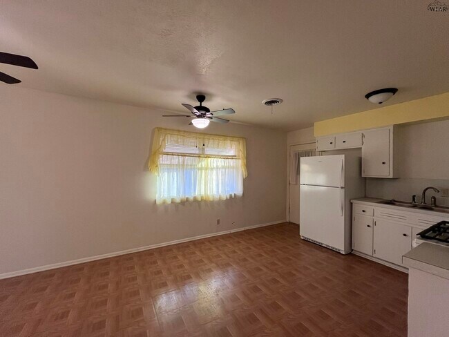 Foto del edificio - 4723 N Shore Dr