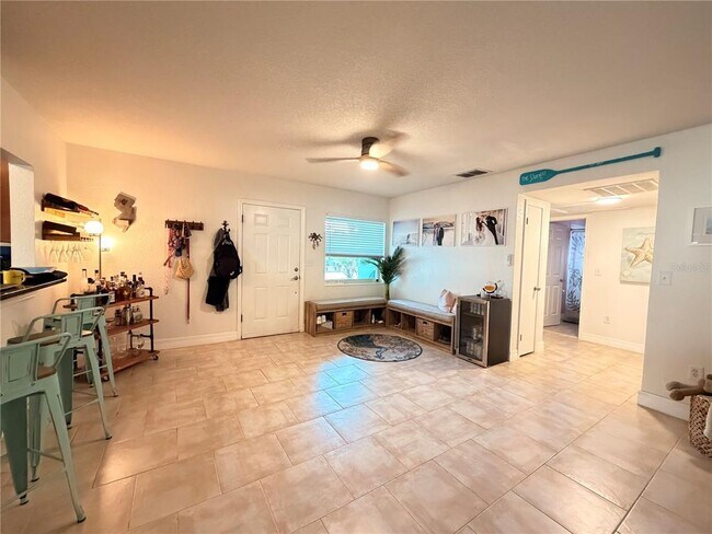 Foto del edificio - 8328 41st Ave N