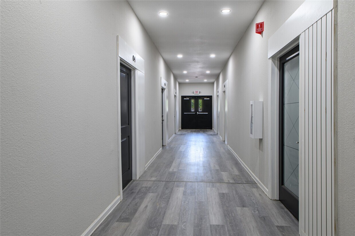 Foto del edificio - 4705 Lyons Ave