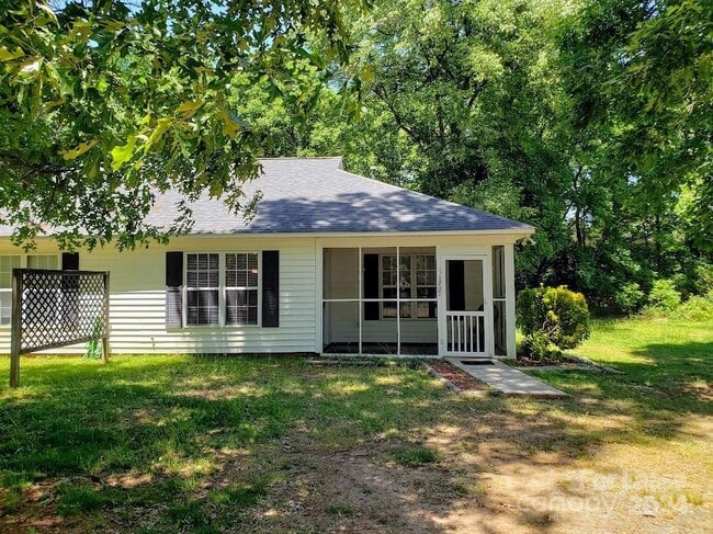 Building Photo - 1207 Auten Rd