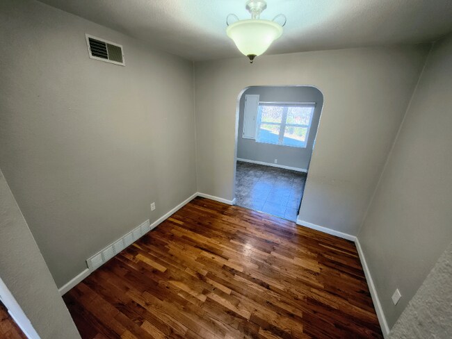 Foto del edificio - 1114 Madison St