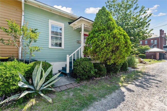 Foto del edificio - 534 E Gordon Ln