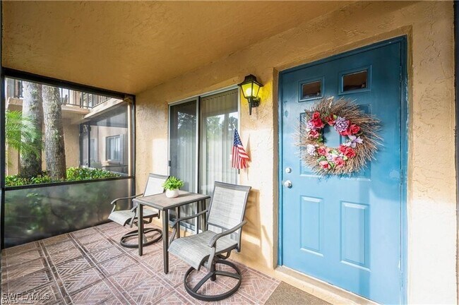 Foto del edificio - 4130 Looking Glass Ln