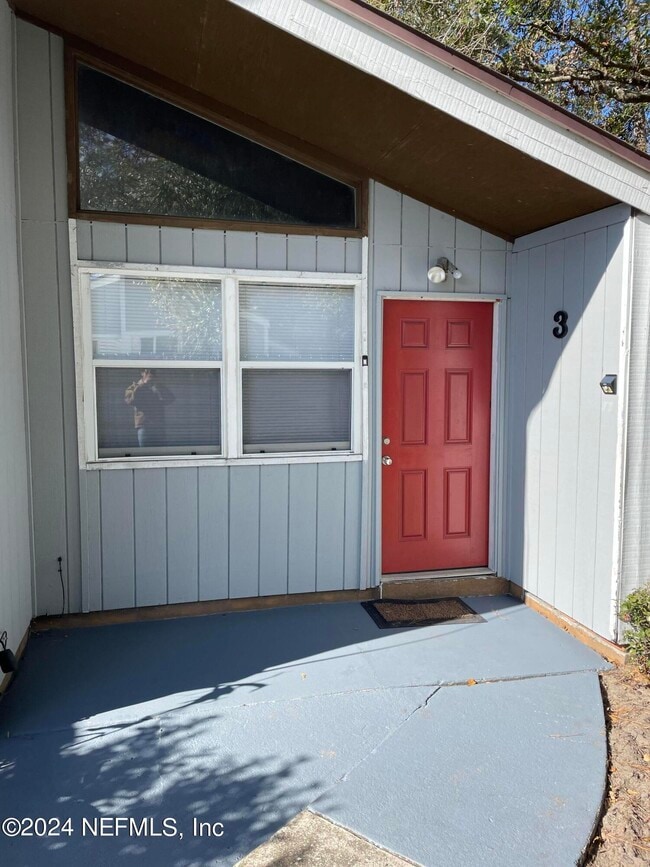 Building Photo - 4751 San Jose Manor Dr W
