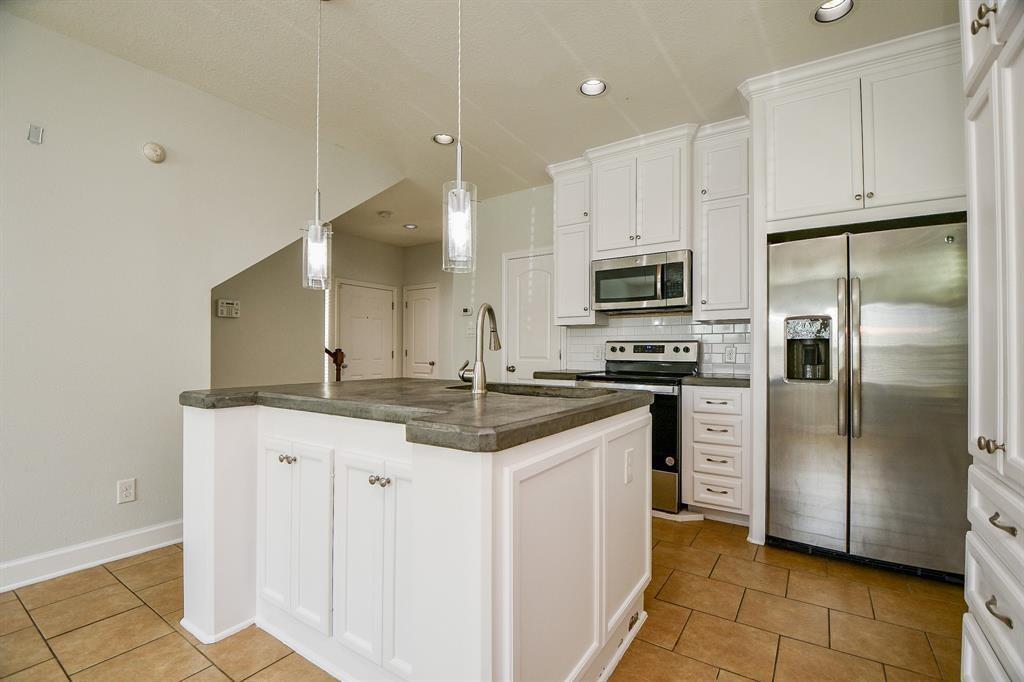 Primary Photo - 5318 Avenue J